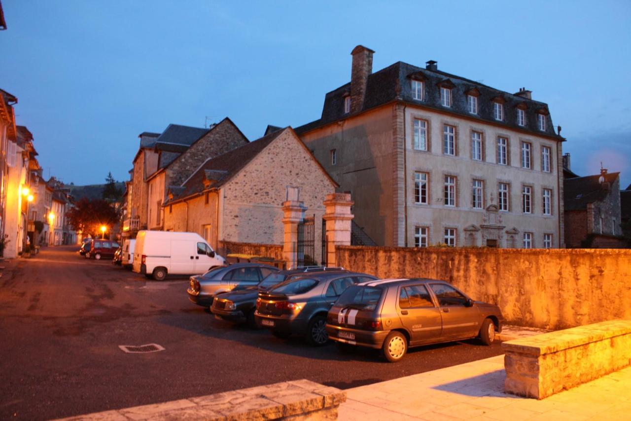 Chateau Ricard Saint-Geniez-dʼOlt Eksteriør bilde